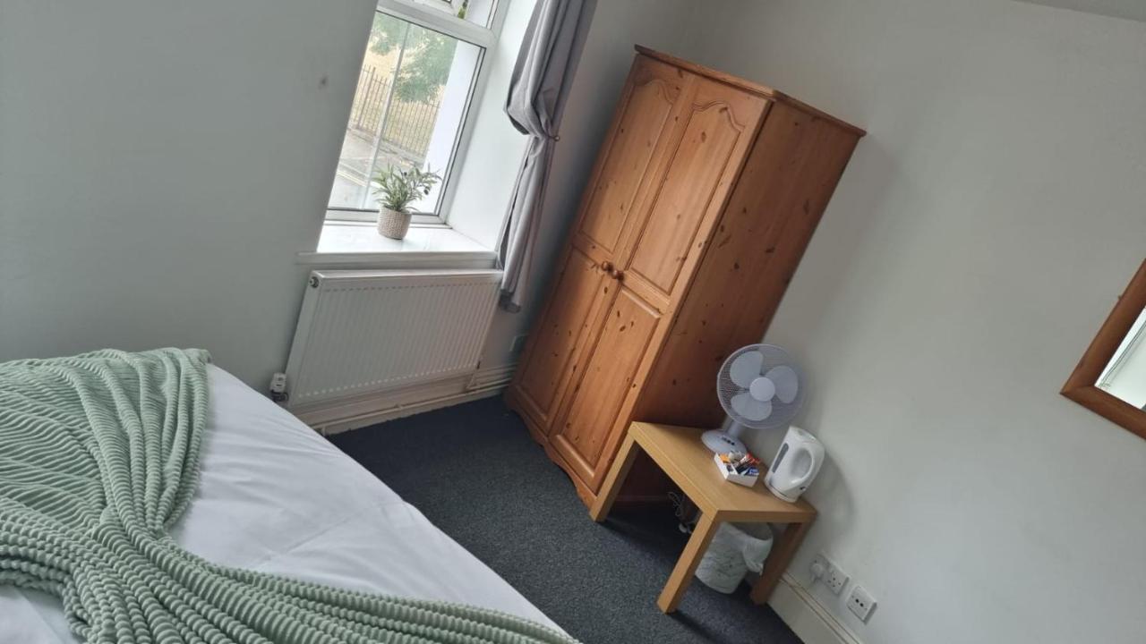 קארדיף Cefn Mably Bar And Rooms מראה חיצוני תמונה